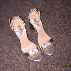 Steve Madden gold heels